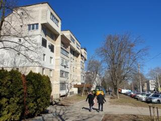 Apartament cu 3 camere, Botanica.