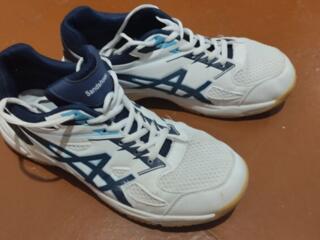 Волейбольные кроссовки (asics)