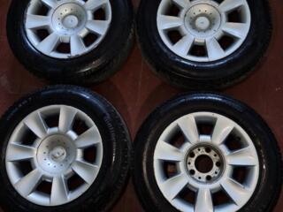 Продам 4 оригинальных диска от BMW вместе с шинами, по цене можно дого