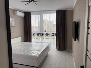 Є Генератор! ліфти, опалення при відключенні світла працюють, вода! ..