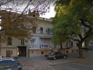 Продается 6- комнатная квартира в Центре, на Бунина