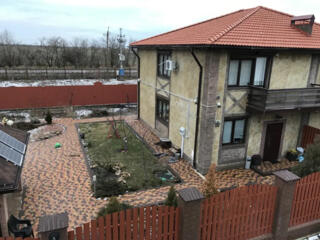 Продам 2-х этажный дом в Новой Дофиновке