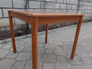 Продам б. у. стол