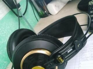 Продам студийные наушники AKG - K240 Studio