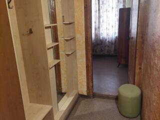 Продаю хорошую 2-х комнатную квартиру (ул. Театральная)