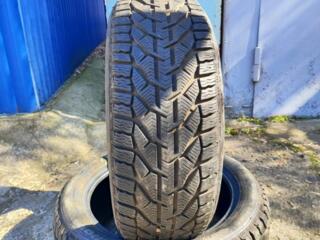 Продам пару резины 225/50 R17