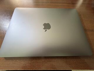 Продам MacBook Air