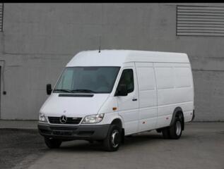 Водитель с личным бусом.