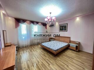 Є Генератор! Пропонується простора, видова двокімнатна квартира з ...