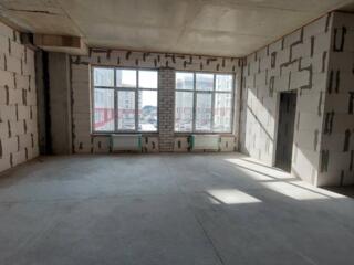 Предлагается к продаже коммерческое помещение в торговом центре на ...