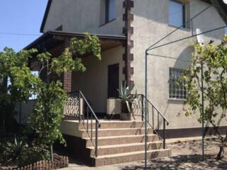 В продаже шикарный добротный дом на берегу черного моря. Дом ...