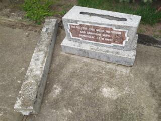 Памятник для кладбища