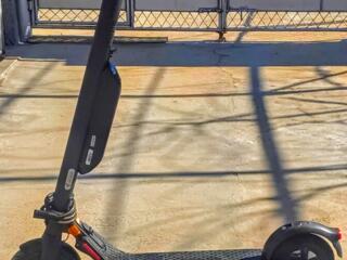 Электросамокат Ninebot (Segway)