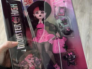 Продажа кукол Монстр хай / Monster High - Frankie, Draculaura, Jinafre