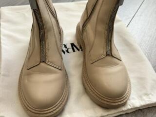 Ботинки Зара размер 31 ----100 рублей