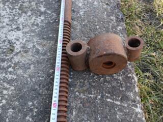 Продам винт (вал) для пресса для вина. (Тяски).