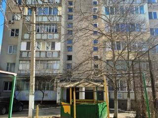 Большая квартира, улучшенной планировки.