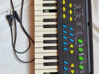 Электронная клавиатура музыкальный инструмент