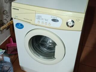 Masina de spalat! Livrare