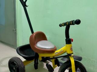 Велосипед детский трех колесный