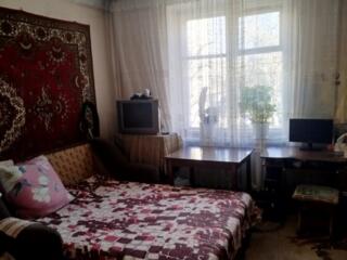  Продается 1 ком. квартира в центре.