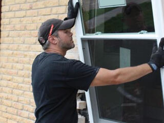 Установка балконных блоков и пластиковых окон