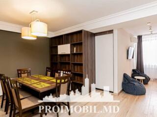 Vă propunem spre vânzare acest apartament cu 2 camere și living, ...