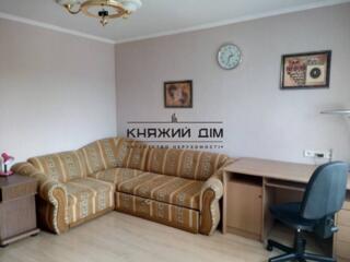 Оренда 1 квартири, вул.Антоновича 154, метро Либідська, центр міста. .