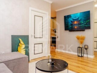 Apartament cu 3 camere în Centru str. Moara Roșie. Suprafața totală ..