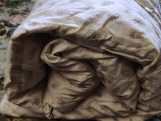 Продам одеяло - пуховое. 
