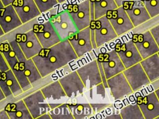 ​Spre vânzare se oferă teren pentru construcții, situat în Poiana ...