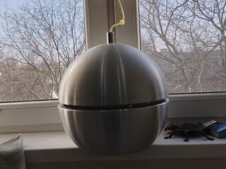 Продам б/у кухонную люстру 100р