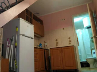 Продам 2-х этажный домик у моря (ул.Черноморского Козачества).