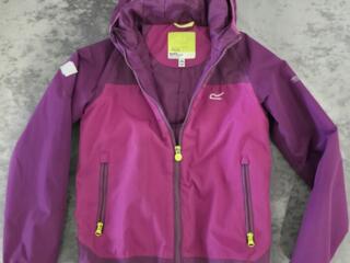 Продам весеннюю куртку