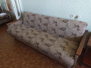 Продаётся удобный диван в хорошем состоянии