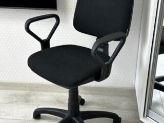 Компьютерный стул - 1000р