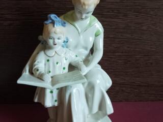 Продам Фарфоровые Статуэтки Серии " Счастливое Детство