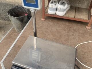 Продам весы в рабочем состоянии