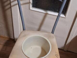 Стул-туалет