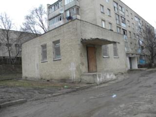 Vând afacere încăpere 110m de confecționare a draperiilor 110m.