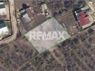 Lot pomicol pentru construcția unei vile Ghidighici