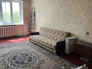 Предлагается к продаже квартира в удовлетворительном жилом состоянии, 