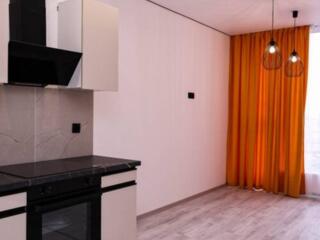 Продам 1но комнатную квартиру с ремонтом.  Новый сданный дом.  Общая .