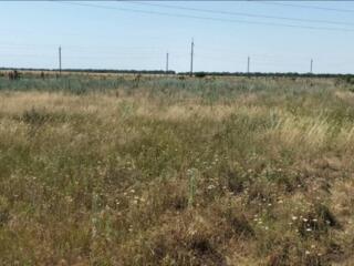 Продается ровный земельный участок площадью 7,5 соток, который имеет .