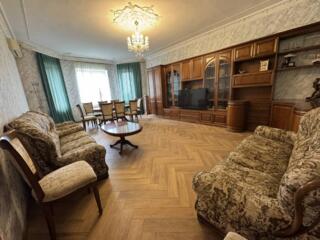 Предлагается к продаже 2 комнатная квартира на Довженко. Общая ...