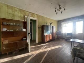 Продам 2-комнатную квартиру на Черемушках, ул. Варнеская