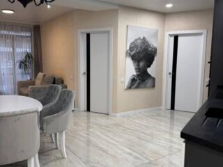 Аренда стильной 2хком. квартиры в Аркадии, ЖК Гагарин плаза, С ЛЕТОМ