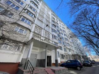 Se vinde apartament exclusiv sectorul Buiucani, str. Liviu Deleanu ...