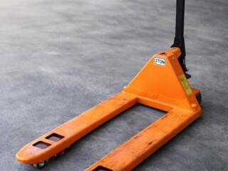 Рохля (гидравлическая тележка) — крепкая, готова к работе