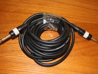 Кабели для гитары.